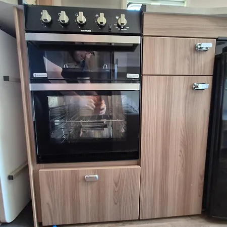 Luxury Caravan *