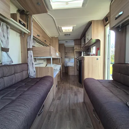 Gospodarstwo agroturystyczne Luxury Caravan